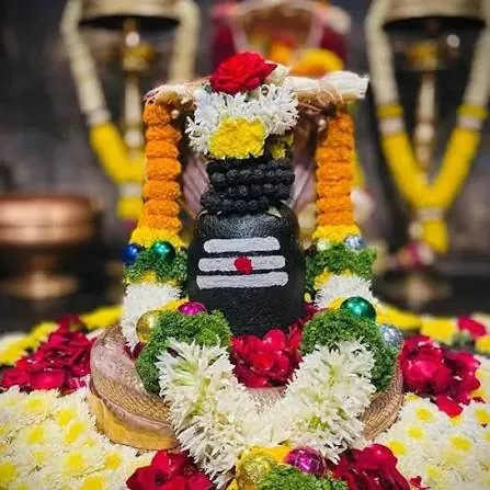Shivling with tripund, rudraksha and flower shringar after Rudrabhishek