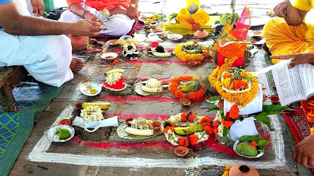 Tripindi Shradh puja with three kalash at Trimbakeshwar